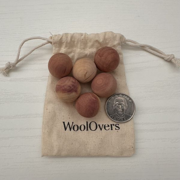 WoolOvers 天然雪松木球 6顆 WoolOvers 天然雪松木球