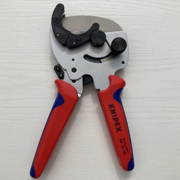 Knipex 90 25 40 水管裁管器  水管剪刀 Knipex 90 25 40 水管裁管器  水管剪刀