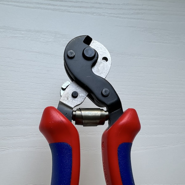 Knipex 95 62 160 鋼絲鉗 Knipex 95 62 160 鋼絲鉗