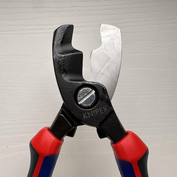 Knipex 95 12 200 新款 電纜剪 Knipex 95 12 200 電纜剪
