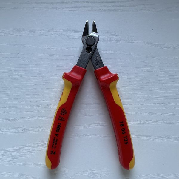 Knipex 78 06 125 VDE絕緣電子鉗 Knipex 78 06 125 VDE絕緣電子鉗