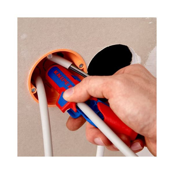 預購8月底到貨 Knipex 16 95 03 SB ErgoStrip® PV 太陽能剝線鉗 Knipex 16 95 03 SB ErgoStrip® PV 太陽能剝線鉗