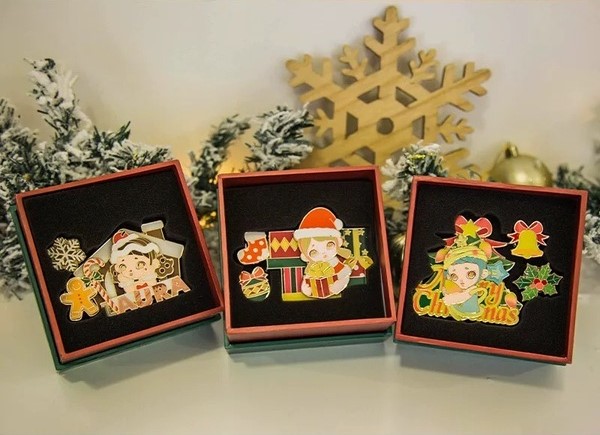 ﹝現貨﹞盲盒 Laura 聖誕禮盒 勞拉 