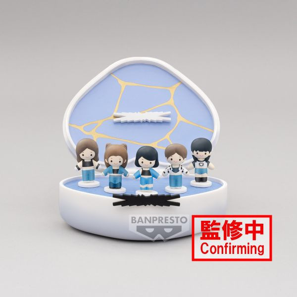 ﹝現貨﹞LE SSERAFIM Petit Doll Space ANTIFRAGILE 