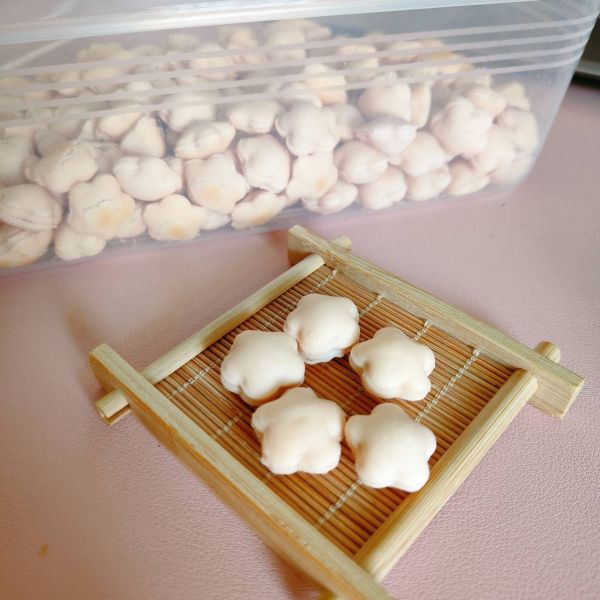 咩醬王國 櫻花草莓夾心 
