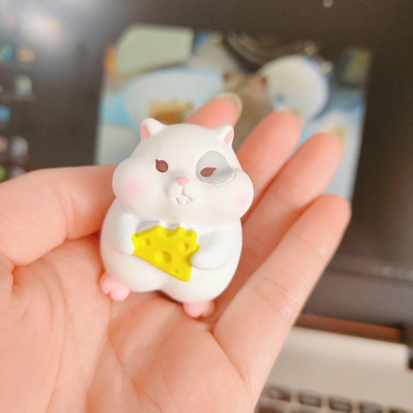 鼠公仔 吃貨鼠鼠 (樹酯) 