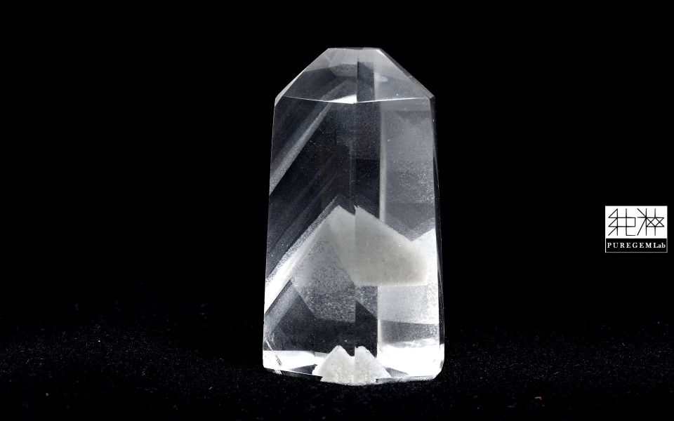 最高級數 / 頂級天然白幽靈千層金字塔晶柱原礦 幽靈水晶,幻影水晶,異象水晶,綠幽靈,紅幽靈,白幽靈,金字塔 Phantom Crystal、Ghost Crystal