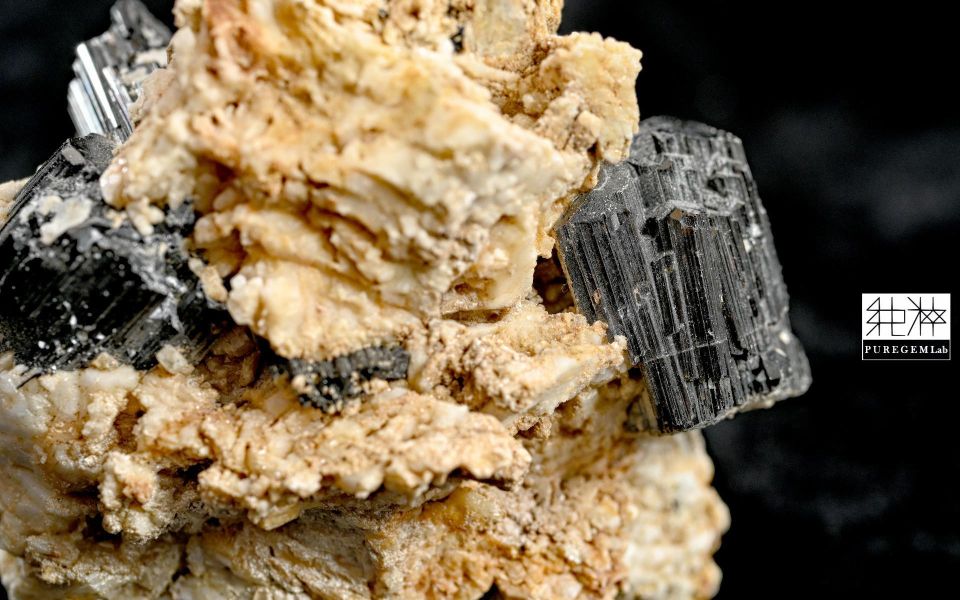 天然喜馬拉雅黑碧璽原礦 碧璽,電氣石,Tourmaline,帕拉伊巴藍碧璽,金絲雀碧璽,Rubylite,紅寶碧璽