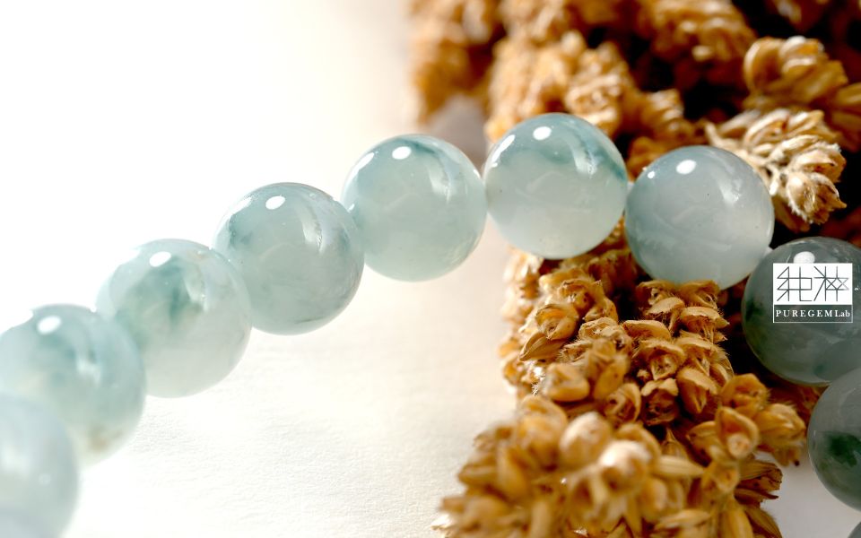 純粹寶石實驗室 / 頂級天然A貨冰種晴水飄藍翠花翡翠手珠 翡翠,玉,硬玉,jade,紫翡,黃翡,紅翡,陽綠,老坑,冰種,手鐲,平安扣,無事牌,緬甸,A貨