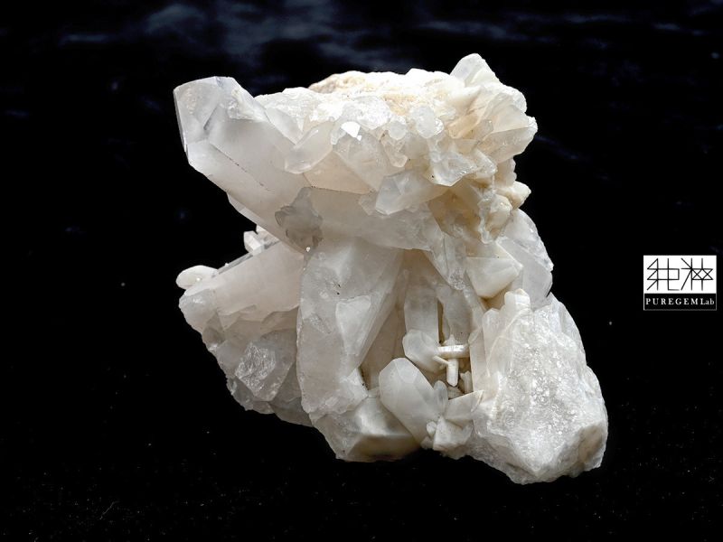 頂級白兔毛白水晶簇 髮晶,白髮晶,銀髮晶,白兔毛髮晶,Quartz with Inclusions