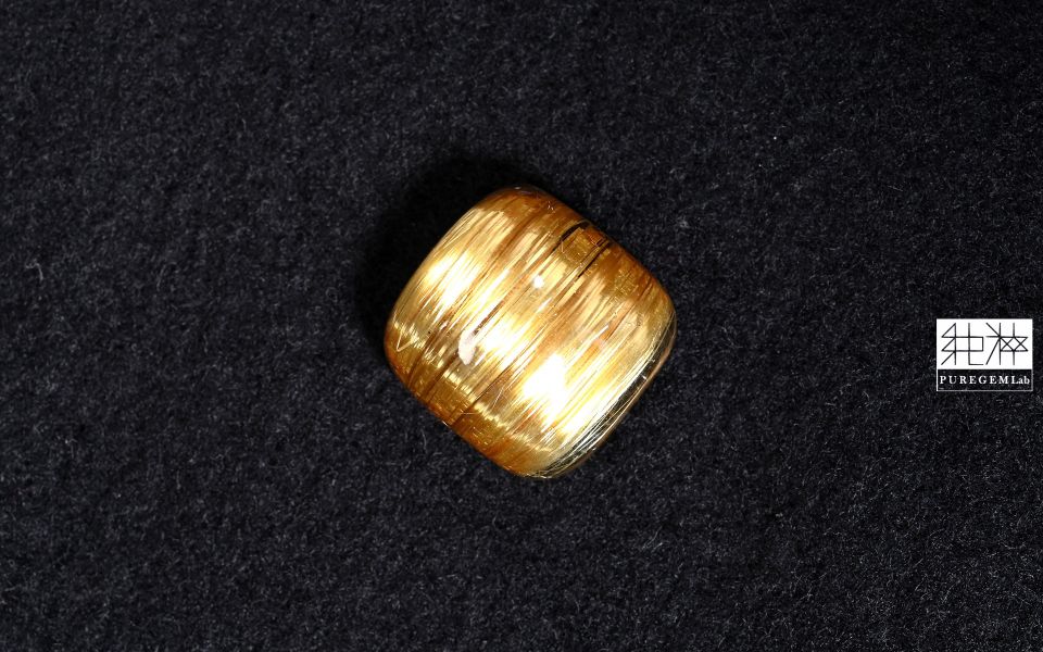 最高收藏級數 / 頂級粗版金黃順向貓眼鈦晶枕形裸石 鈦晶,Rutilated Quartz,金紅石,正財,偏財,避邪,水晶之王