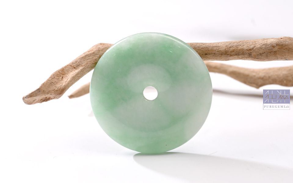 純粹寶石實驗室認證 / 頂端天然A貨飄陽綠翡翠平安扣 翡翠,玉,硬玉,jade,紫翡,黃翡,紅翡,陽綠,老坑,冰種,手鐲,平安扣,無事牌,緬甸,A貨,Jadeite(Jade)
