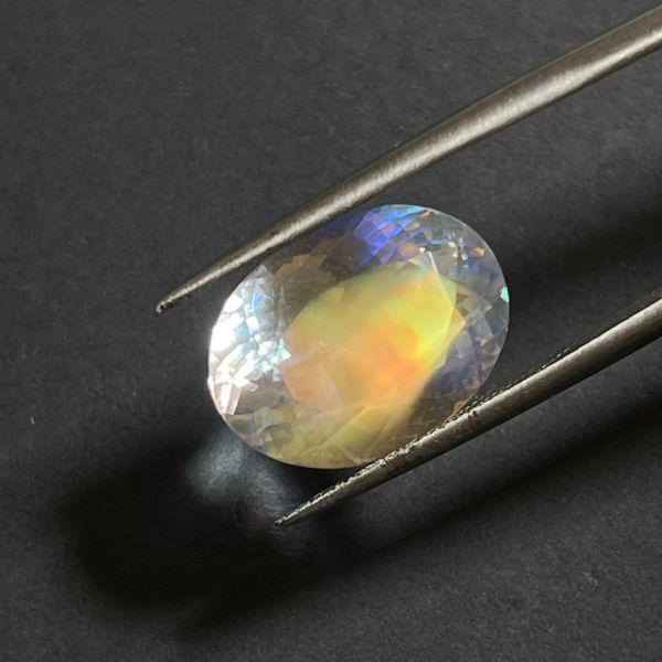 珍藏神級 / 頂級馬達加斯加月光石橢圓形琢型裸石9.3ct 