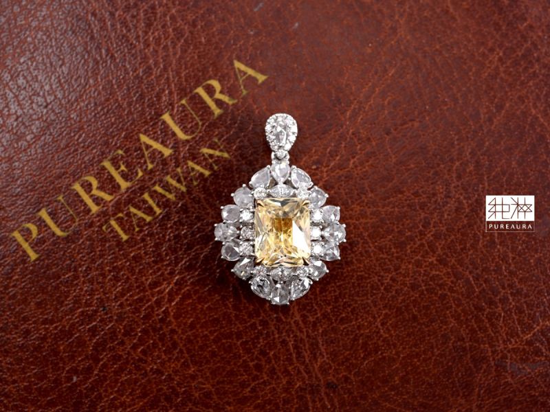 直播-頂級天然無燒金黃枕型藍寶石18K金鑽石墜(附證書) 無燒、金黃、枕型、藍寶石、18K金、鑽石、墜、附證書