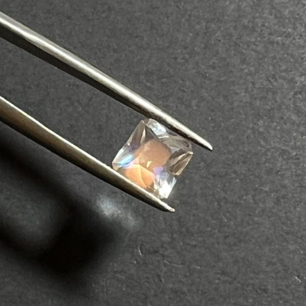 頂級馬達加斯加月光石矩形琢型裸石2.07ct 