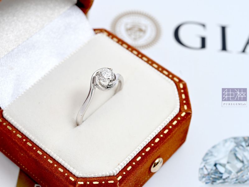 直播場 - GIA證 / 頂級天然 0.34ct 白鑽 F-VVS2 圓明亮琢型14K金鑽石戒 GIA證、白鑽、14K金、鑽石戒