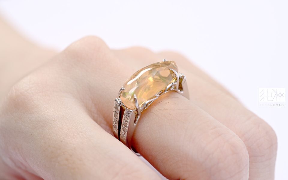 純粹訂製輕珠寶 / 頂級金黃璀璨蛋白石晶體戒 蛋白石,歐珀