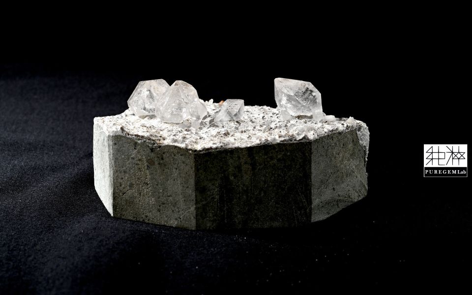 頂級稀有喜瑪拉雅閃靈鑽雙尖晶簇原礦 白水晶,Quartz,Rock Crystal