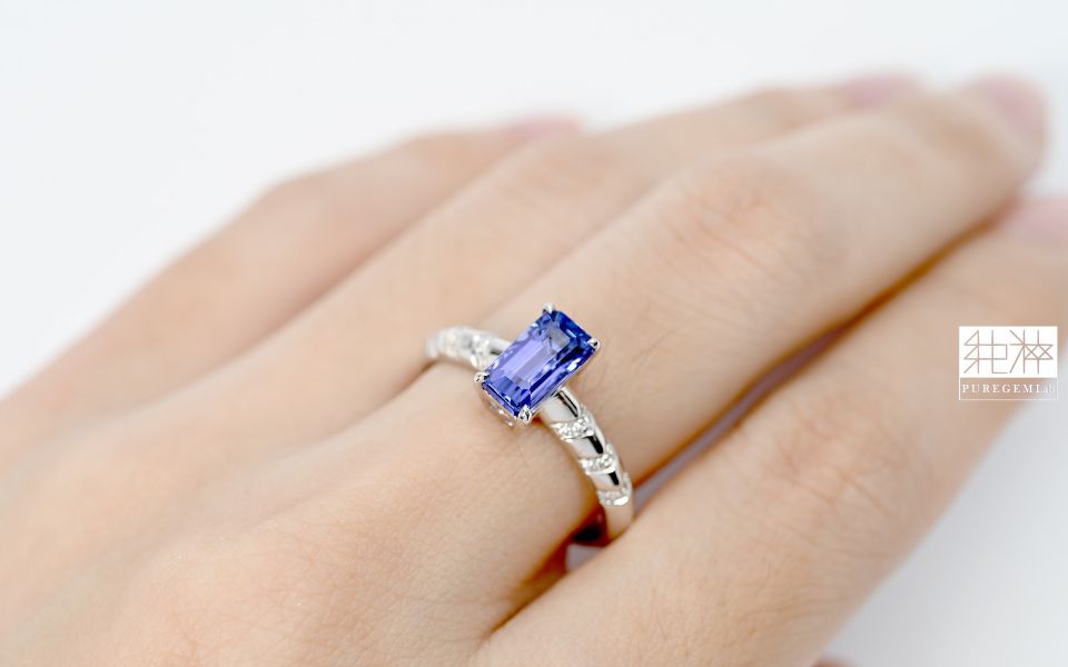 GRC證 / 絕稀收藏品 / 頂端稀有矢車菊藍紫色 Cornflower Blue 丹泉石18K金鑽戒 丹泉石,坦桑石,Tanzanite,Tiffany