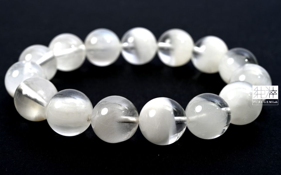 頂端高淨體高火光白兔毛髮晶手珠 髮晶,白髮晶,銀髮晶,白兔毛髮晶,Quartz with Inclusions