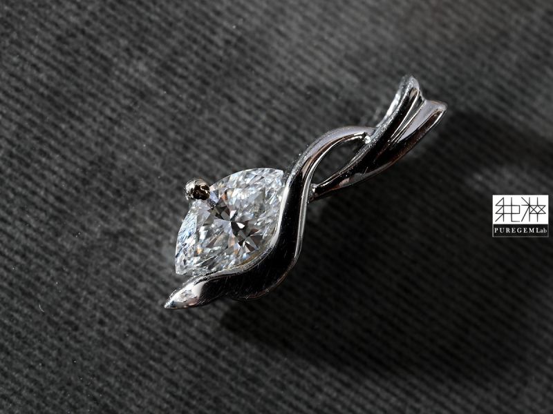 直播場 - GIA證 / 頂級天然 0.37ct 白鑽 D-VVS1 馬眼琢型14K金鑽石墜 GIA證、白鑽、馬眼琢型、14K金、鑽石墜