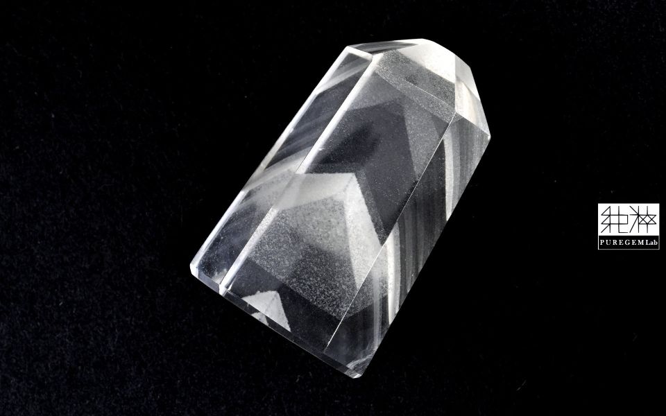 最高級數 / 頂級天然白幽靈千層金字塔晶柱原礦 幽靈水晶,幻影水晶,異象水晶,綠幽靈,紅幽靈,白幽靈,金字塔 Phantom Crystal、Ghost Crystal