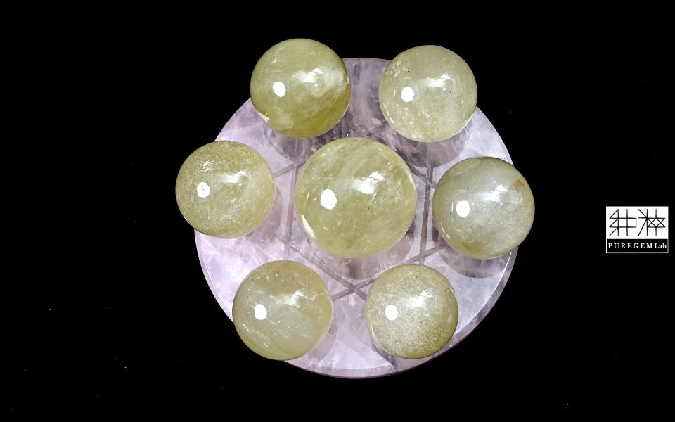 頂級天然黃金利比亞隕石與天然粉晶七星陣 利比亞黃金隕石,沙漠玻璃,隕石,Libyan tektites,Libyan Gold Tektite,Libyan Desert glass