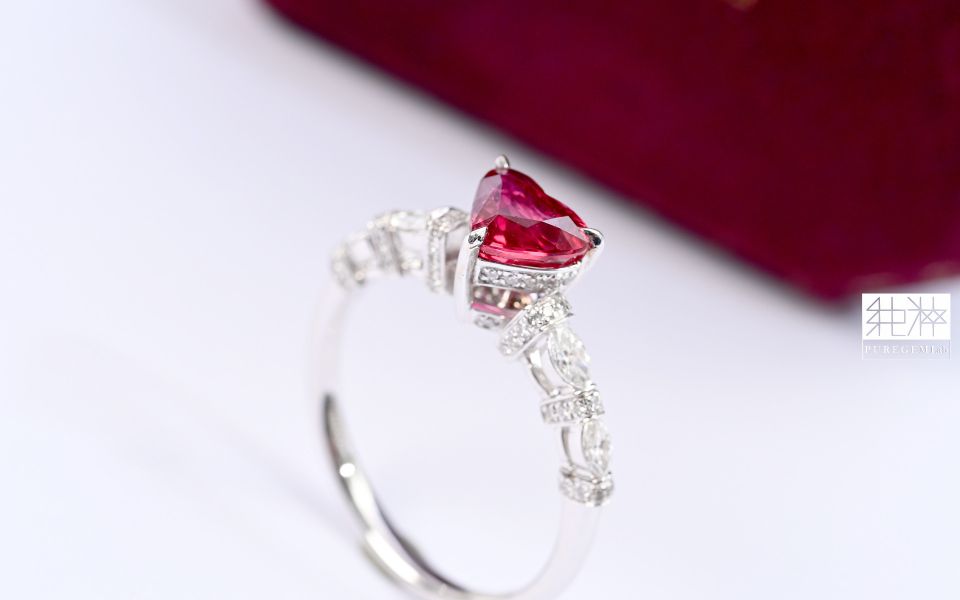 GUILD證 / 頂級天然強螢光無燒鴿血紅稀有愛心切割紅寶石18K金真鑽戒 紅寶石,Ruby,剛玉,Corundum