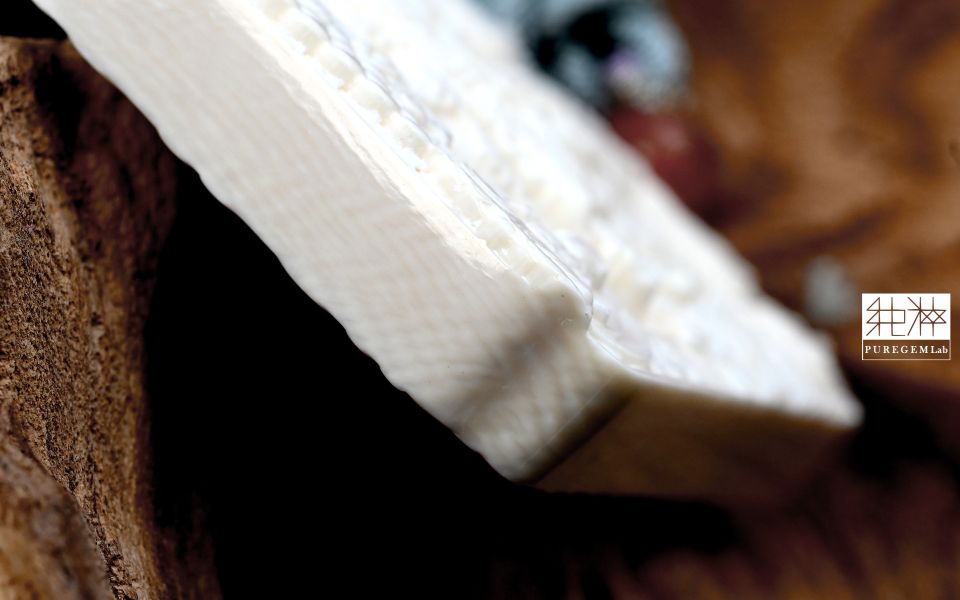 頂級稀有猛瑪象牙千手觀音雕件墜 猛瑪象牙,Mammoth Ivory,化石,象牙,西伯利亞,長毛象