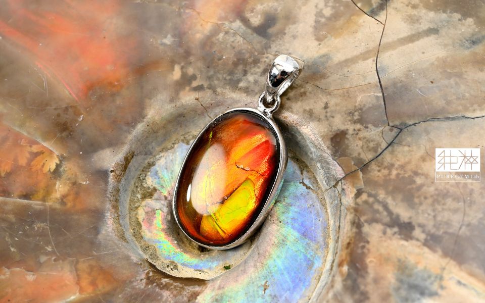 頂級彩斑菊石純銀墜 馬達加斯加彩斑菊石,菊石,彩斑菊石