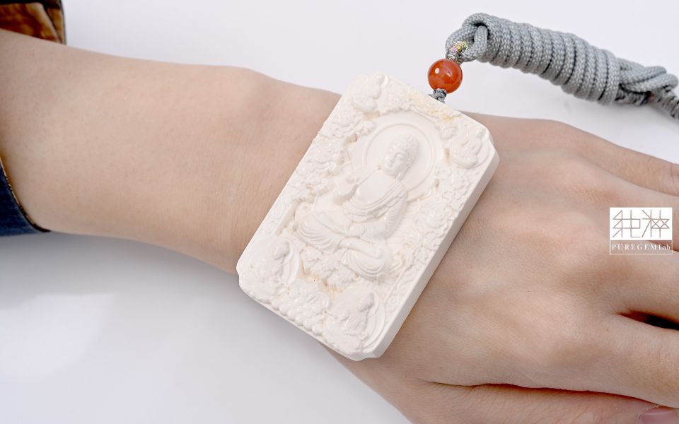 純粹寶石實驗室認證 / 頂級稀有猛瑪象牙大日如來觀音雕件墜 猛瑪象牙,Mammoth Ivory,化石,象牙,西伯利亞,長毛象