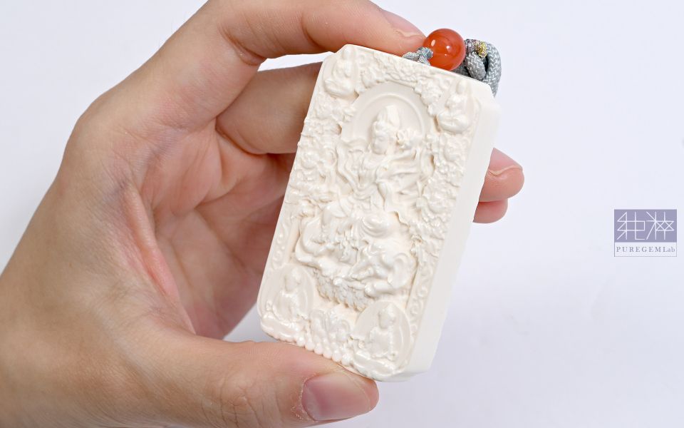 純粹寶石實驗室認證 / 頂級稀有猛瑪象牙普賢觀音雕件墜 猛瑪象牙,Mammoth Ivory,化石,象牙,西伯利亞,長毛象,普賢菩薩,屬龍,屬蛇,龍,蛇