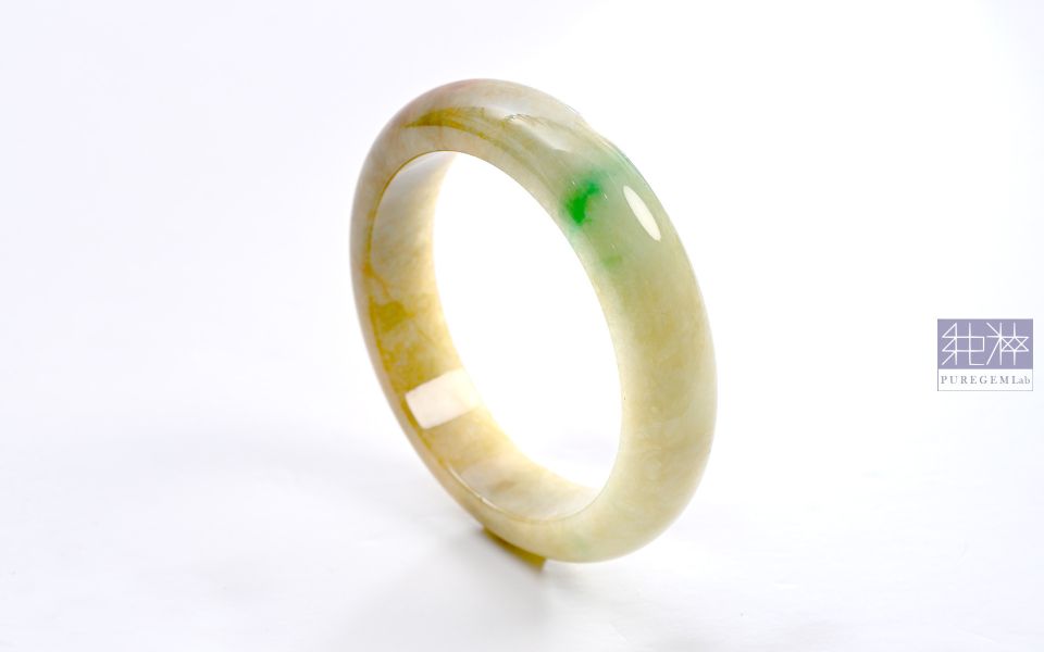 純粹寶石實驗室認證 / 頂級天然緬甸A貨糯種黃加綠飄陽綠翡翠鐲 翡翠,玉,硬玉,jade,紫翡,黃翡,紅翡,陽綠,老坑,冰種,手鐲,平安扣,無事牌,緬甸,A貨