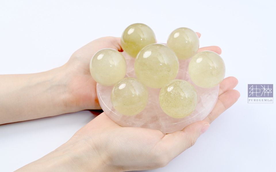 頂級天然黃金利比亞隕石與天然粉晶七星陣 利比亞黃金隕石,沙漠玻璃,隕石,Libyan tektites,Libyan Gold Tektite,Libyan Desert glass