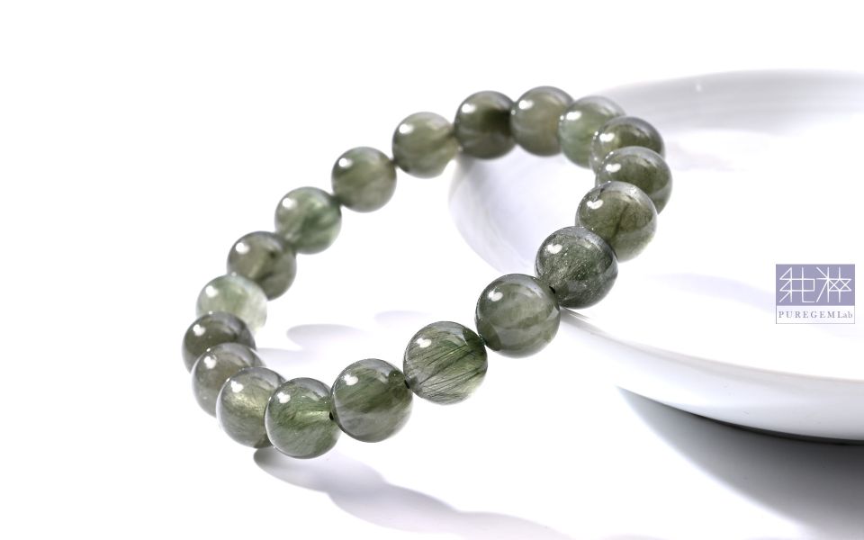 頂級天然抹茶濃綠色綠髮晶手珠 綠髮晶,綠兔毛髮晶,Quartz with Actinolite inclusions