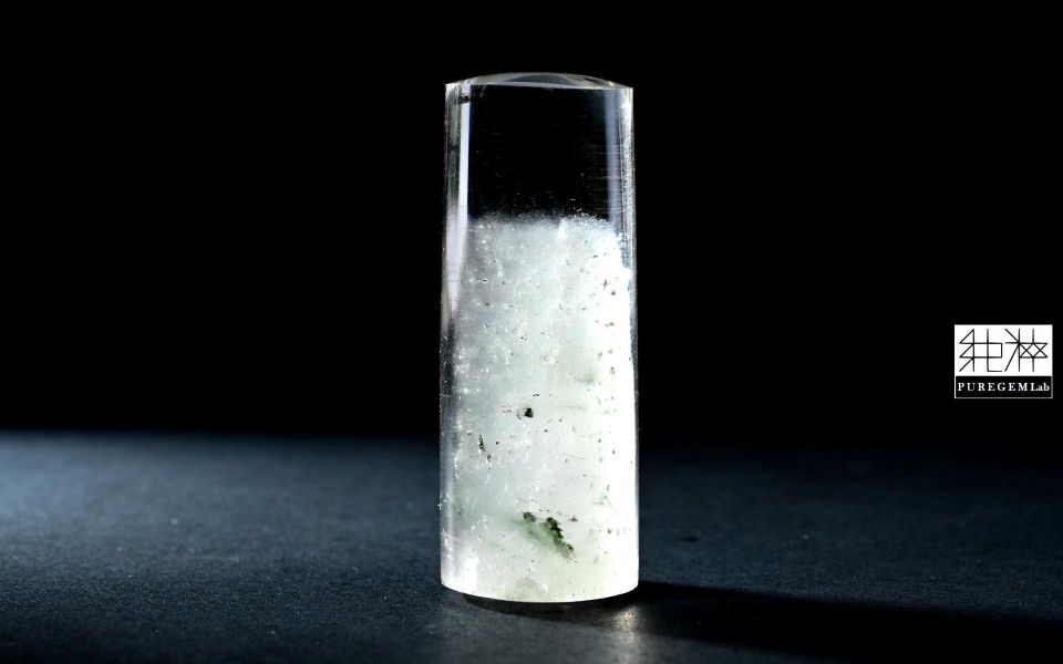 頂端天然稀有白兔毛共生綠幽靈金字塔圓章 髮晶,白髮晶,銀髮晶,白兔毛髮晶,Quartz with Inclusions