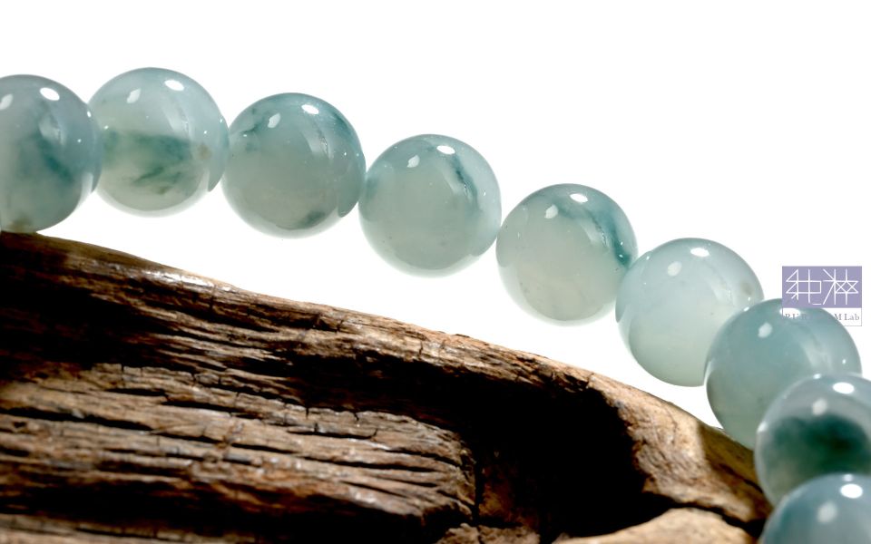 純粹寶石實驗室 / 頂級天然A貨冰種晴水飄藍翠花翡翠手珠 翡翠,玉,硬玉,jade,紫翡,黃翡,紅翡,陽綠,老坑,冰種,手鐲,平安扣,無事牌,緬甸,A貨