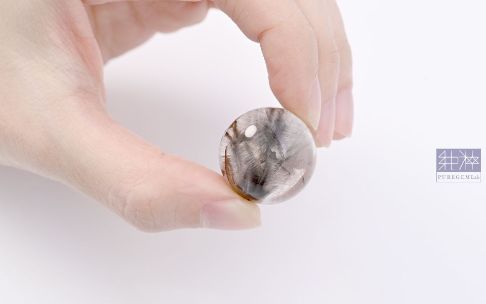 頂尖收藏逸品 / 頂級天然淨體黑銀鈦晶球 黑銀鈦水晶,Quartz with Inclusions