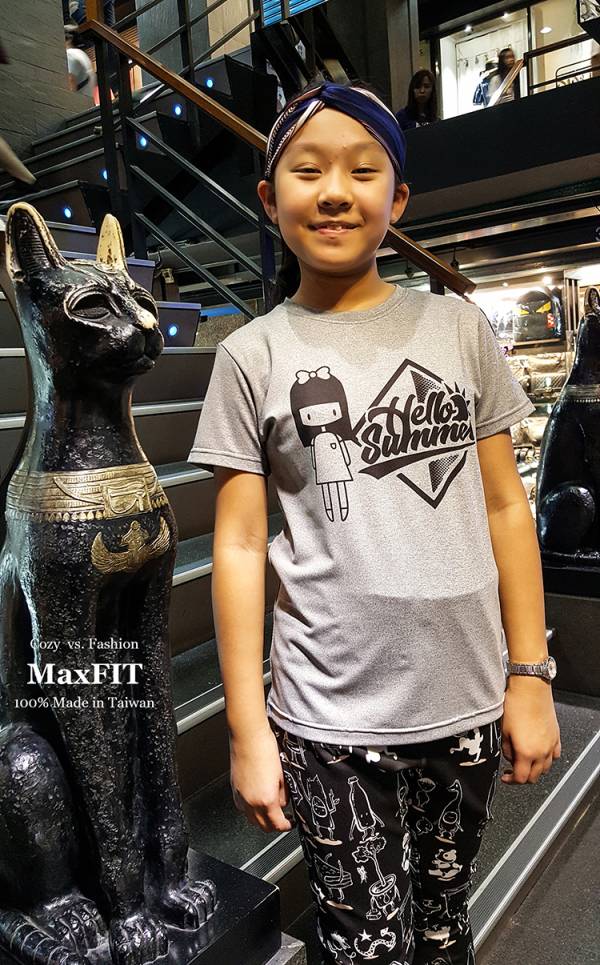 活力修身吸濕速乾圓領T恤《灰色S-XL》女生短袖 印花T恤MaxFIT,有彈性,吸濕排汗,台灣製造,修身效果