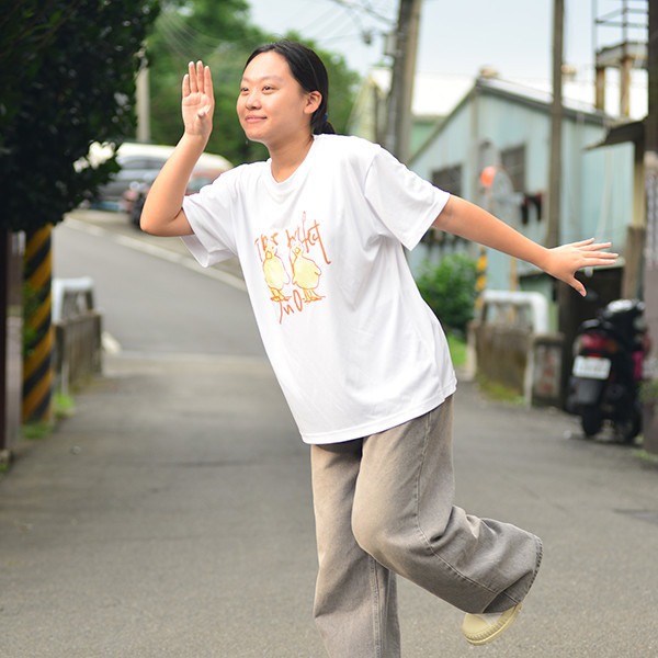 可愛鴨鴨T恤 夏季穿搭 印花短袖 百搭上衣 