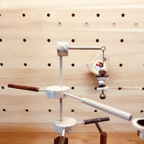 MY PET BIRD 綠繡眼遊樂場 綠繡眼站台 bird perch stand
綠繡眼站架 Bird stand
綠繡眼站棍　Bird Perch
綠繡眼遊樂場 Bird Playground
綠繡眼鳥玩具 Parrot toys
綠繡眼鳥用品 bird products
綠繡眼攀爬繩 Climbing rope
綠繡眼梯子 ladder