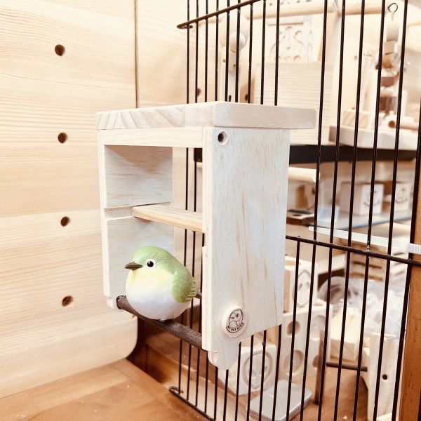 MY PET BIRD　綠繡眼專用木屋｜創新設計提供清潔便利與舒適空間 綠繡眼鳥居
木屋鳥巢
紅花梨木站棍
鳥類隱蔽巢穴
橡木屋頂鳥居
專為鳥類設計的木屋
鳥寶舒適空間
清潔便利的鳥居選擇
綠繡眼專用鳥屋
創新設計鳥類用品