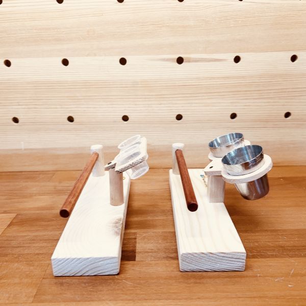 MY PET BIRD綠繡眼：輕巧食物站架的最佳選擇 輕巧食物站架
綠繡眼食物架