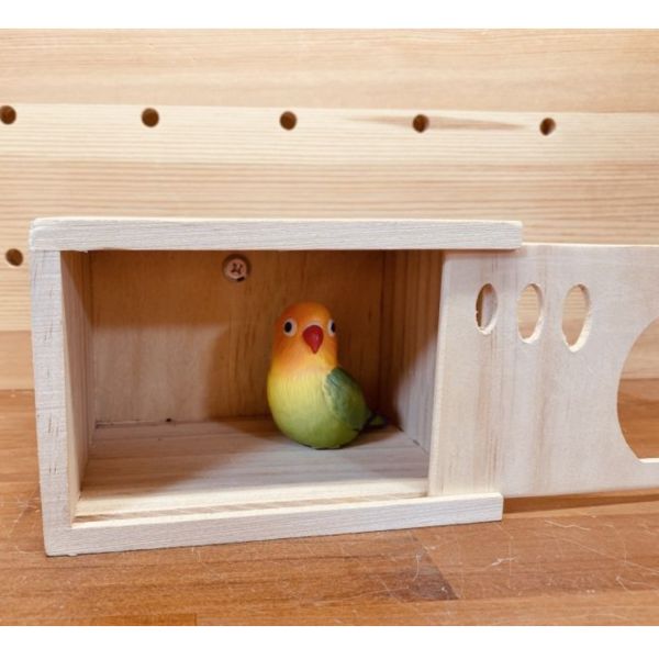 MY PET BIRD 小鸚鵡木屋/前板可推 鳥用木窩
鳥居住用品
鳥類寄宿舍
天然木質鳥窩
鳥類棲息場所
無毒環保鳥窩
適合鳥類棲息的木製窩
室內外鳥類居住用品
手工製作鳥窩
鳥類庇護所
