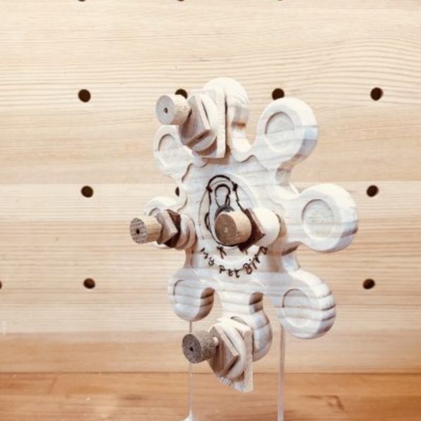 w069 360° 旋轉實木風車 專為中型鸚鵡設計的趣味互動玩具 旋轉風車玩具

360度旋轉

鸚鵡覓食玩具

鸚鵡磨牙玩具
實木鳥玩具
鸚鵡解悶神器
鳥用轉盤