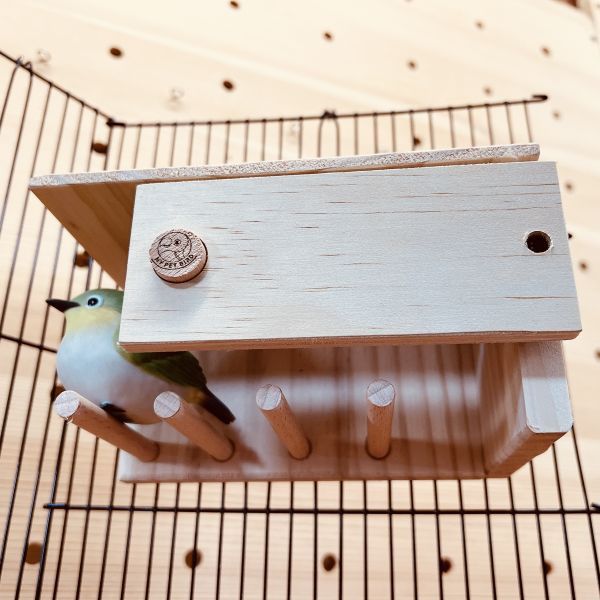 MY PET BIRD 綠繡眼迷你小木屋 綠繡眼迷你鳥窩（Green-cheeked Conure mini birdhouse）
迷你鸚鵡鳥窩（Mini parrot birdhouse）