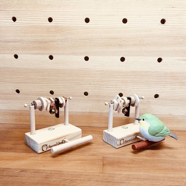 W740專屬迷你遊戲台 (安全原木/趣味銅鈴) 綠繡眼站台 bird perch stand
綠繡眼站架 Bird stand
綠繡眼站棍　Bird Perch
綠繡眼遊樂場 Bird Playground
綠繡眼鳥玩具 Parrot toys
綠繡眼鳥用品 bird products
綠繡眼攀爬繩 Climbing rope
綠繡眼梯子 ladde