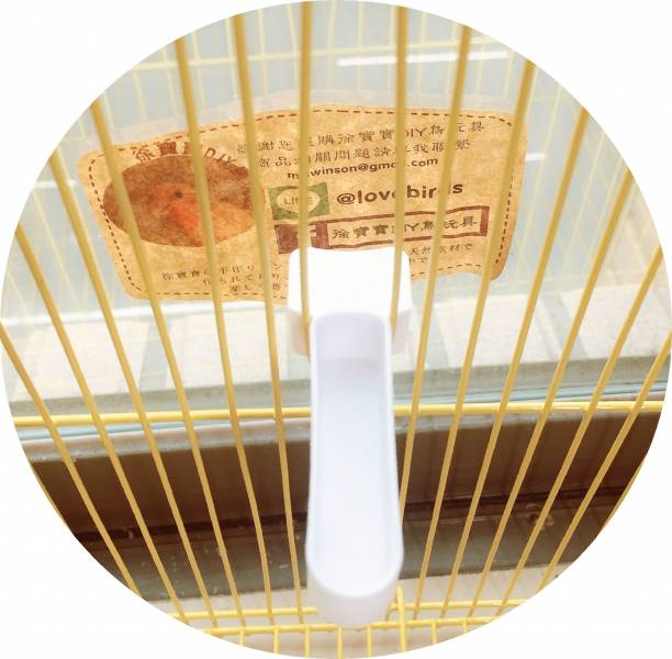 Z002  姆指食盒 迷你姆指食盒
鳥寶食盒
副食品容器
小巧食物盒
鳥籠食物裝置
容易安裝的食盒
節省食物的食盒
姆指般大小的食盒
鳥籠配件
食物固定器