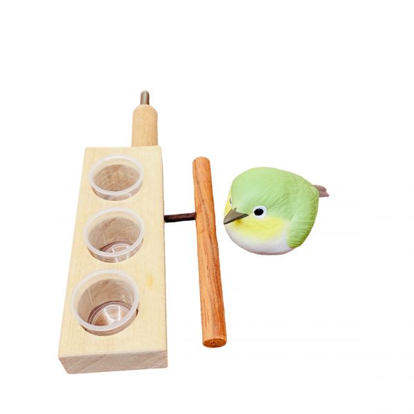 MY PET BIRD 綠繡眼三分裝食物架 綠繡眼、三分裝食物架、南洋檜木、功能性、均衡飲食、食材分配、迷你量杯、木質紋理、清晰美觀、鞍木、視覺滿足、高品質材料、設計優雅