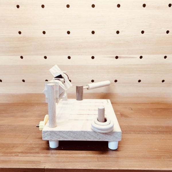 w913   【BirdGYM 鳥寶遊戲台】原木鳥玩具/站架/鞦韆，台灣現貨速發 中型鸚鵡遊樂台、中型鸚鵡兩用遊戲台、鸚鵡遊戲休息台、多功能鸚鵡遊樂設施、中型鸚鵡玩具台、中型鸚鵡活動站台、鸚鵡專用遊樂設備、中型鸚鵡娛樂中心、中型鸚鵡玩樂環境、鸚鵡遊戲平台